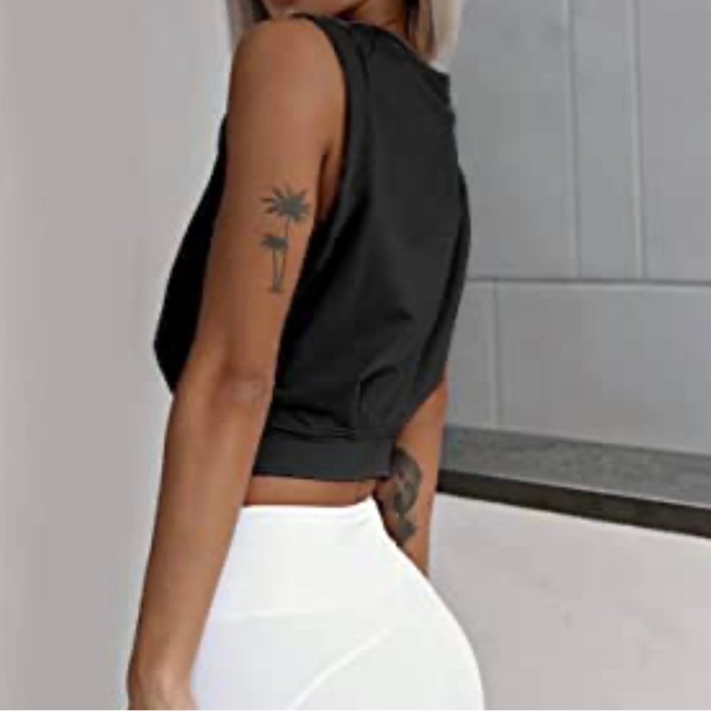 Arrive Guide Crop Top